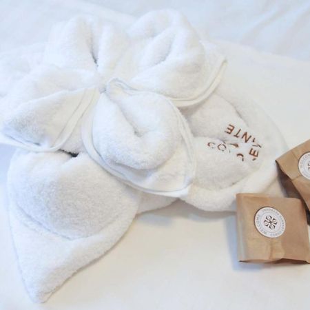 Corso Levante Luxury Suites Petrovac Екстериор снимка