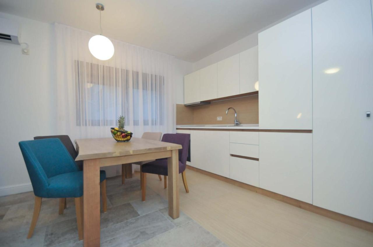 Corso Levante Luxury Suites Petrovac Екстериор снимка